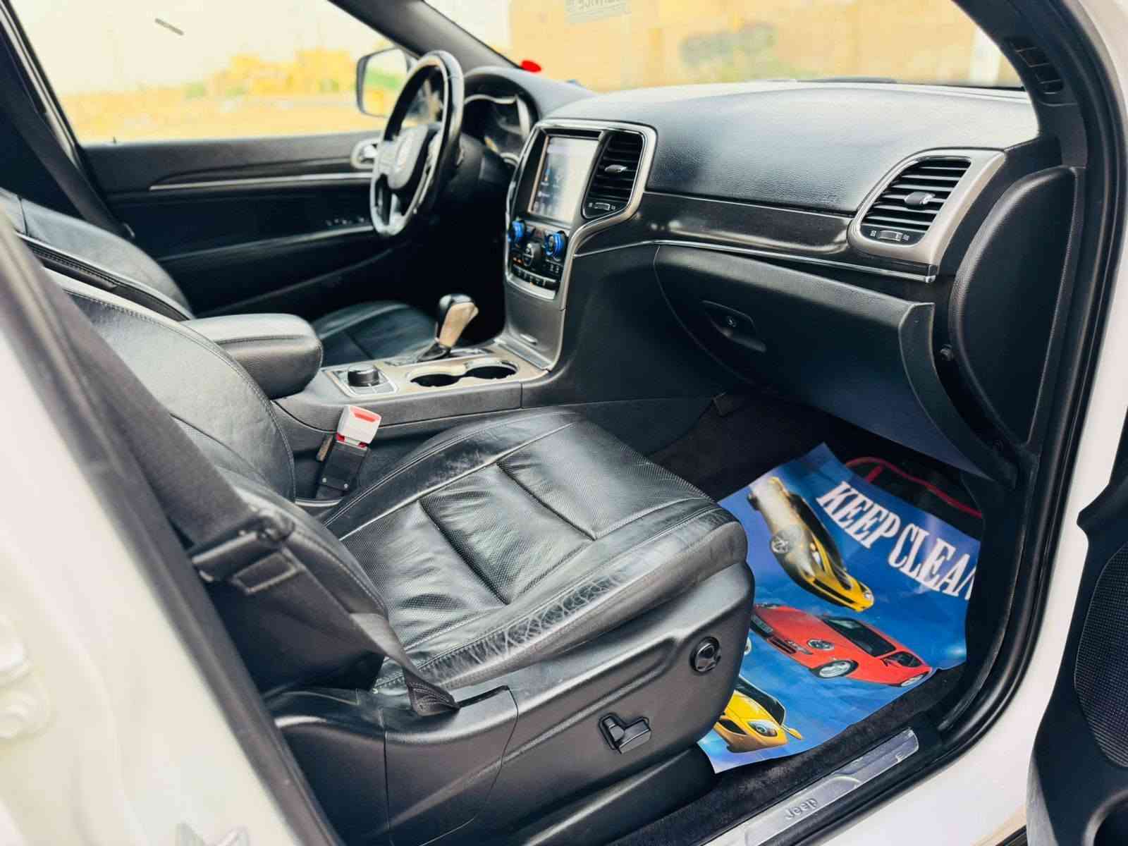 جيب لاريدو • ٢٠٢٢ • مسجل ذي قار