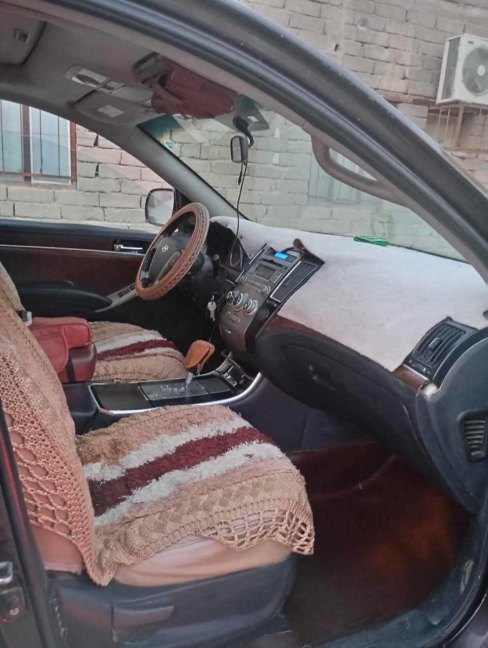 بيع السعر 110وبيه مجال مكينه وكير كفاله السياره مكفوله من الحادث للقويه السياره بيه تخات بصيطه تبريد 🥶ثلج تخم تاير حدايده جديده السياره جاهزه من كلشي  رقم الهاتف ***********
