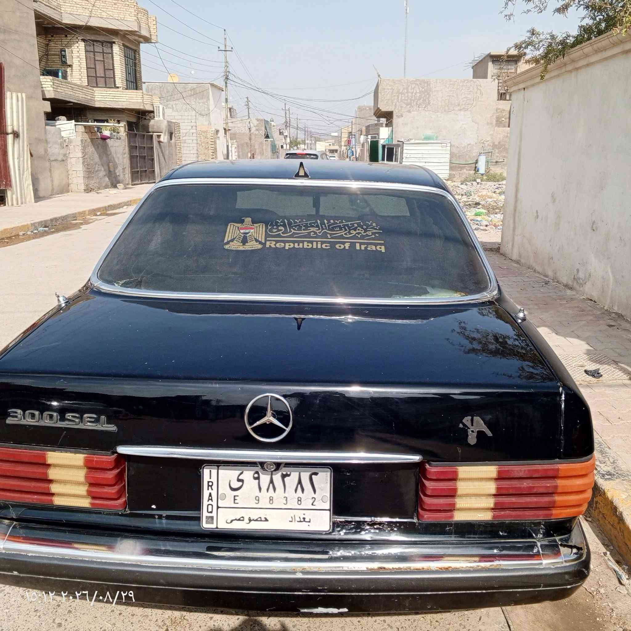 السلام عليكم ورحمة الله
مارسدس جانبو 82 محور محرك بطه جديد 
محرك بطه جديد 
كير ملكه جديد 
صدر جديد 
تخم تاير جديد 
تبريد كمريسر فقط 
غرفتها نظيفه 
بيها طخه الجاملخ الخلفي كما مبين بالصورة السياره جاهزة 
ثاني يوم تحويل  رايدها ب 40 وبيها مجال للشراي ويدلل 
رقم الهاتف ***********
