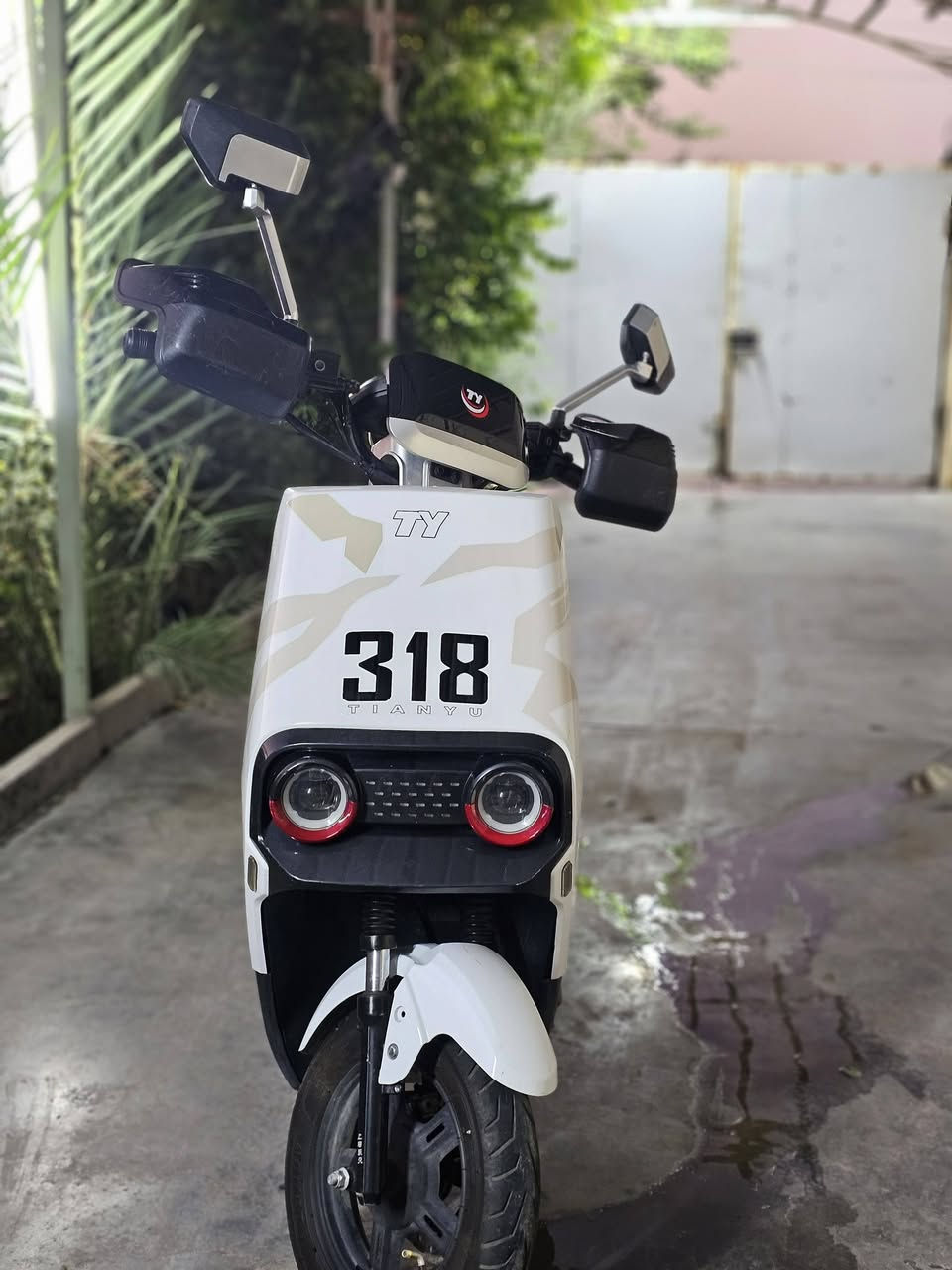 للبيع دراجة كهربائية TY نوع 318 🛵
✨ نظيفة وحالتها ممتازة
✅ تشتغل بصورة طبيعية
✅ إنارة LED أمامية وخلفية
✅ شاشة رقمية
✅ مرايات جانبية
✅ بطارية وكهرباء بحالة جيدة
✅ شكل مرتب وجذاب
📍 المكان: بغداد
💰 السعر: ٥٠٠ ألف دينار عراقي
📞 للتواصل: ***********

