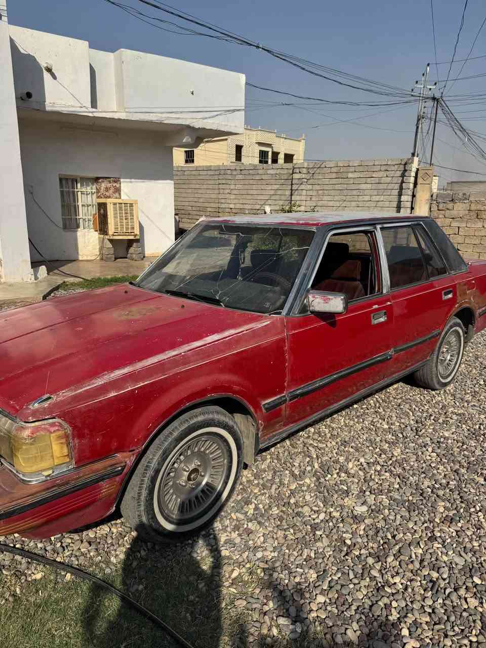 السلام عليكم ورحمة الله وبركاته 
سياره سوبر موديل 1985
سياره محركها الأصلي 
كير محرك شرط 
تواير نص عمر
ودواخلها نضيفه 
سياره رقم صدامي 
للاستفسار الاتصال بل رقم ‭***********‬
السعر 27 وبيه مجال
وأذا ماتشتري لاتتصل
العنوان /صلاح الدين قضاء الشرقاط📍
