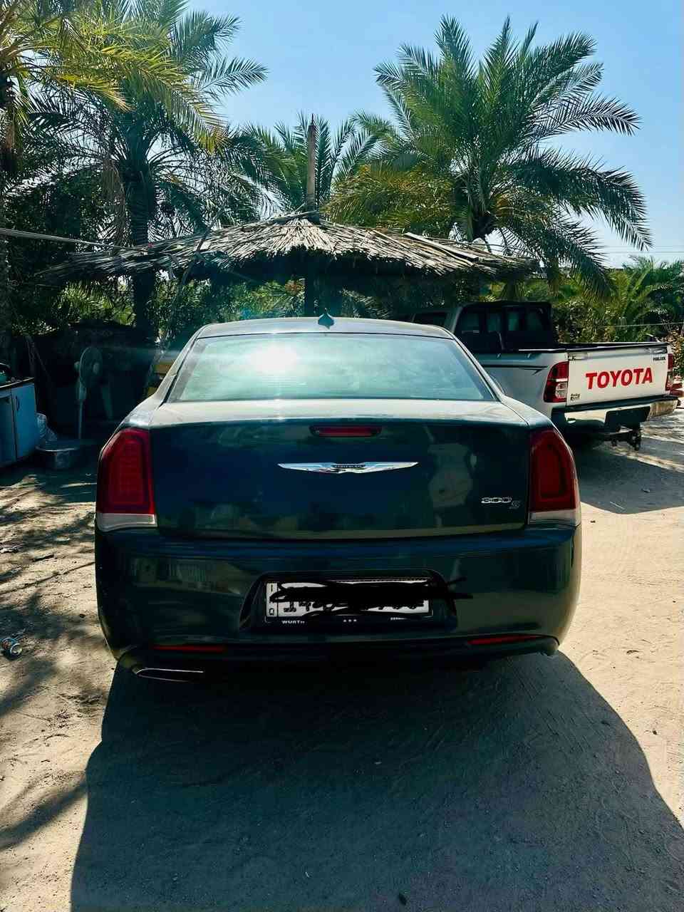 ***********
