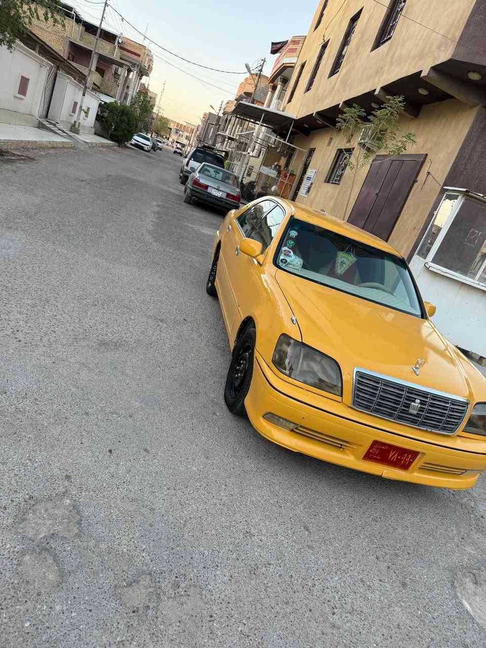 السلام عليك للبيع جنون رقم بقداد صدامي سياره جاهزه مكفوله كير مكينه حداده تخم تاير تبريد ثلج  عندي وكاله من راعيها دواخل جديده ترايك لبقداد كل نقص مابيها كص قماره فقط  السعر 40 العنوان البصره القرنه للستفسار *********** علمن السياره مصفره هيه وقرامات الف ما عليها
