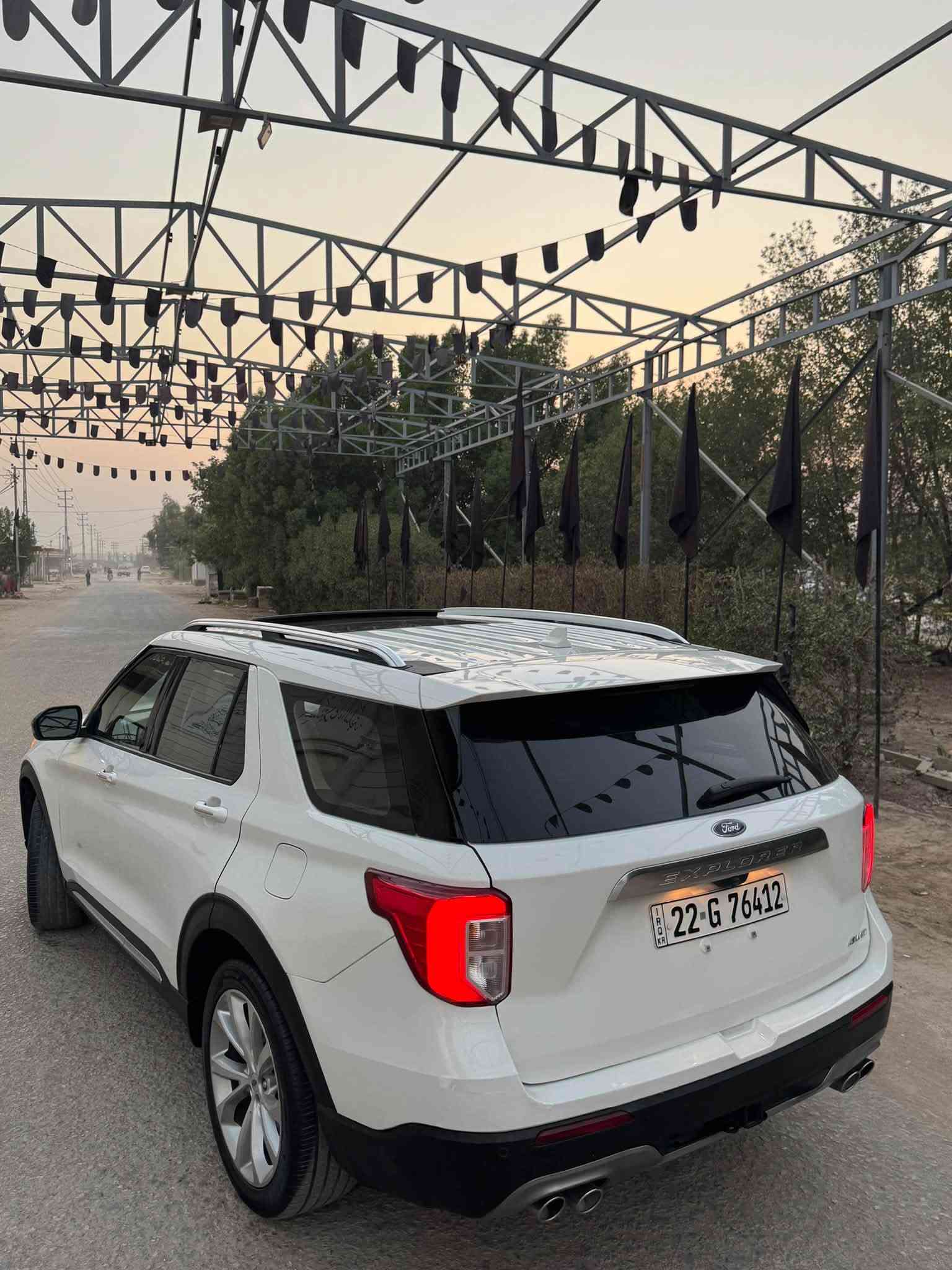 فورد اكسبلورر بلاتينيوم 2021 سته سلندر  v6 3.0L
ماشيه 37 الف ميل 

وارد امريكي بدون حادث صار بيها حادث بل عراق جاملغ خلفي صبغ 

رقم اربيل تريد تحويل تريد وكاله 

البلاتينيوم معروفه مواصفاتها اعلى فئه بالاكسبلورر 

المواصفات الخارجيه

خمسه كامره 

حساسات امامي وخلفي وجانبي 

رادار امامي وجانبي وخلفي 

تحديد مسار 

قياده شبه اليه

نزول منحدارات 

فور ويل

5 وضعيات قياده اقتصادي طبيعي سبورت ثلج طين 

اوتو ستوب 

اوتو بارك 

اوتو بريك 

اوتو هولد  

هاند بريك كهرباء 

ستيرن كهرباء 

لايت امامي كهربائي ماطور ويه الستيرن 

المري الجانبيه كهرباء 

اناره ترحيب بالمري وبالدوسه 

المواصفات الداخليه 

شاشه كبيره ابل كار بلي انرويد اوتو 

كشنات جلد 

كشنات تدفئه وتبريد ومساج 

كشنات السبعه راكب كهرباء 

بردات خلفيه 

كشنات اماميه خزن ميموري 

المري جانبيه والووسطه اوتو دم معتمه 

مواصفات كامله مابيها اي شي نقص 

مكفوله كير ومحرك وتبريد 

كشرها وداخلها جدا نضيف 

تخم تاير برجستون ياباني جديد 

سياره مال جنايه 

اخواني رجائا هذي السياره بلاتينيوم لحد يقارنها اباقي السيارات وجديده جدا وحادثها كلش بسيط 

مكان السياره بابل  

السعر  248 وبيها مجال وماكو هيج سعر بس مسعجل  

للاستفسار الاتصال على الرقم ***********
