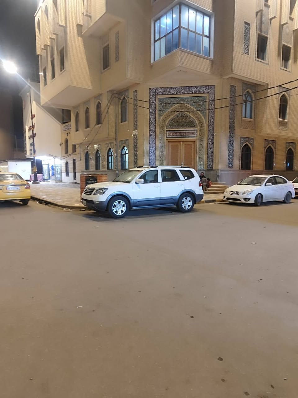 سلام عليكم كيا موهافي 2014 خليجي نص فول السياره حلوه موجهة بس رشات صبغ  بنيد جاملغ نص باب يمنه داير جاملغ خلفي وكصة القماره  اني ابيع صبغ عام  ورشات من صفحه اليمنه بدون كلبه او جفيه ضرره بجم سابقا مكينه 6سلندر مفتوحه بدلت بيه كاز كيت قبل وحاليا خير من الله ناعمه رقم بغداد تحويل ثاني يوم السعر 115 مكانه بغداد ***********
