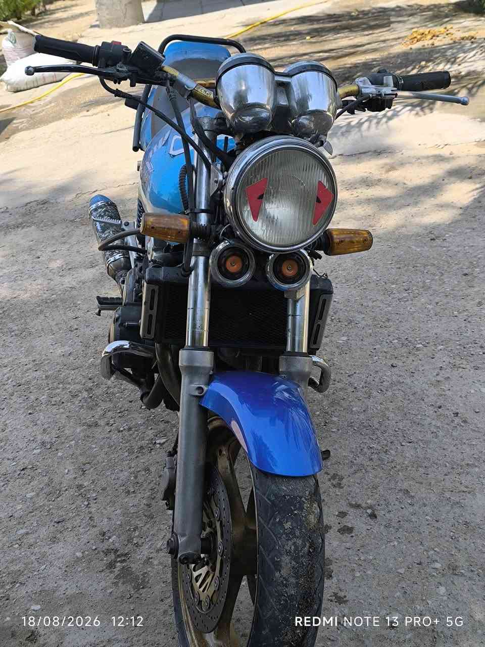 *للبيع دراجة هوندا F4 جيل اول* 🏍️
*المواصفات:*
- *الموديل*: 16 ولف - جيل اول
- *المحرك*: نضيف 100% - لا بخار ولا تنقيص ولا حماوة
- *الاوراق*: اصولي كاملة
- *الدبلات*: 4 دبلات شغالات
- *السلف*: جديد
- *الباتري*: جديد
- *الكهربائيات*: عليها ادامه كاملة

*الملاحظات:*
- بيها خلل بالكابريتر يرادله تضبيط وتقسيم
- صوت فيتس اكاكد فقط
- الدشبول: عداد السرعة والرون ما يشتغلن

*السعر*: 800 الف وبيها مجال للشراي
*المكان*: بابل - القاسم
*للاستفسار والاتصال*: ***********
