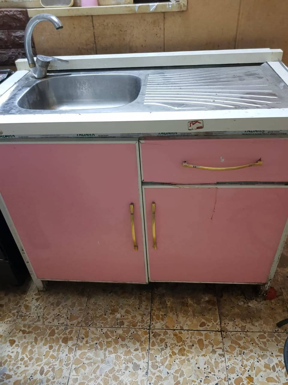 غراض بيت كامل للبيع للإستفسار أكثر على الواتساب ***********
