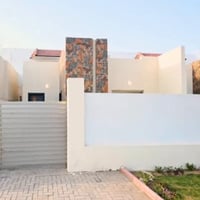 مجمع حوراء • ٣ غرف • ركن ع شارعين