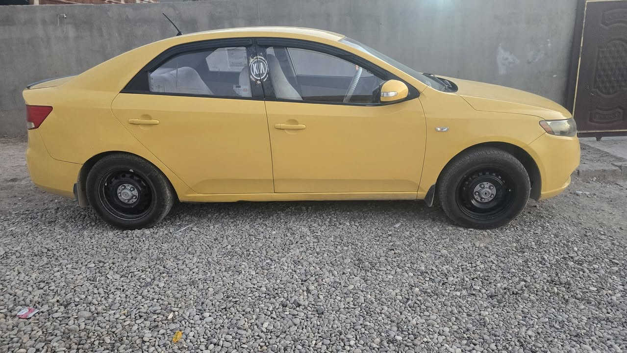 كيا سيراتو موديل ١٠ رقم بغداد الشرعي بكركوك بطاقة بانزين بيها بدون ضرر كير محرك صدر تاير كهربائيات تبريد تدفئه كله شرط للبيع السعر ٧٥ مكان السياره كركوك ***********
