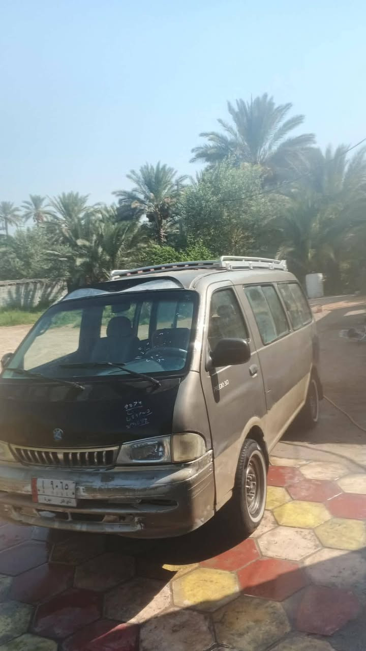 سلام عليكم للبيع موديل ٢٠٠٠ سياره جاهزه مكينه سوبر ٣٠٠٠ كير اكسن كفاله تخم تاير حداديه٦٠ % غرفة جديده شواصي ما مكفولات ولكشر شوف عينك ومكاني نجف عباسيه السعر ٥٣ وبيها مجال الاستفسار 
‎***********
