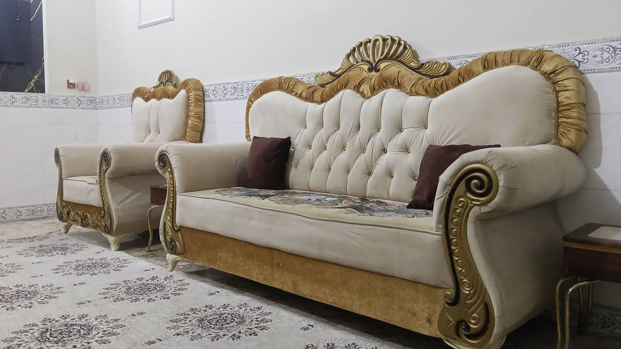 طقم ٥ قطع • جديد • ملكي