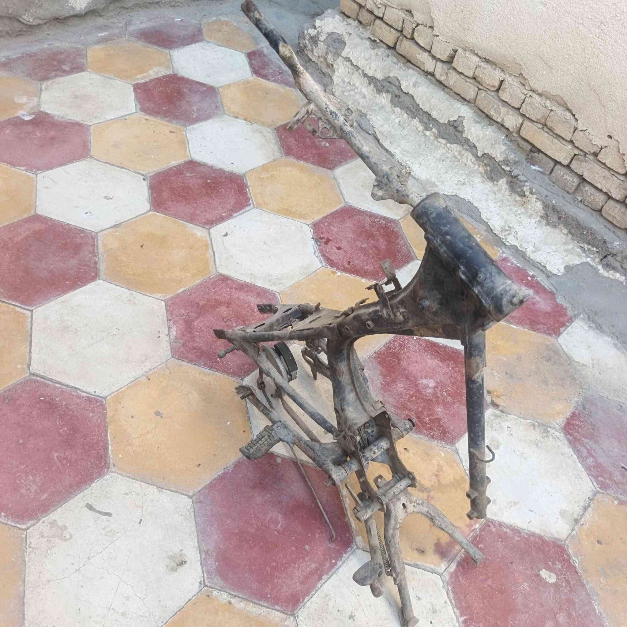 شاصي نامه كلك مكفول من لحيم وعواج ويه عربانه ودواسات  وبريك وستان وطبله ،،،،،سعر 100قفل ***********
