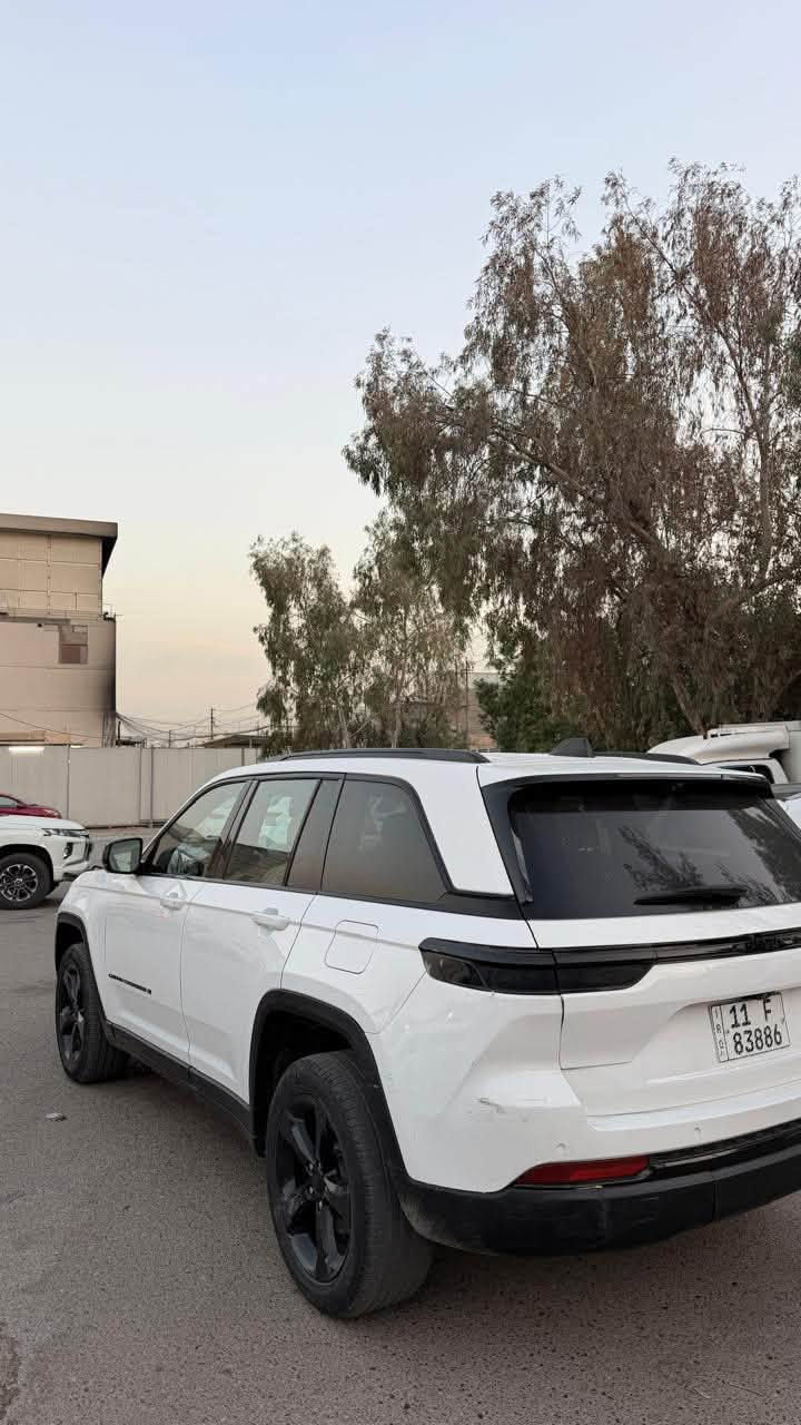السلام عليكم
جيب 2024وارد امريكي
سيارع مواصفات لمتد بلاص
5كامرات
رادار 
كشن ميموري 
تدفئه تبريد كشنات
حساسات 360
بانوراما 
رقم بغداد بسمنه سياره 
ماشيه14
صور لحادث موجود ويه صور بدون دواخل 
سياره بيه نص الجاملغ الامامي صبغ ونص الجنطه صبغ (السياره بيه ملاحضات مرفقه مع صور)
مكان سياره بغداد العامريه
رقم ***********
