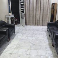 تخم ٧مقاعد جلد مستعمل قليل السعر ٣٥٠ البلديات ٩نيسان مخازن السمنت ٠٧٧٠...