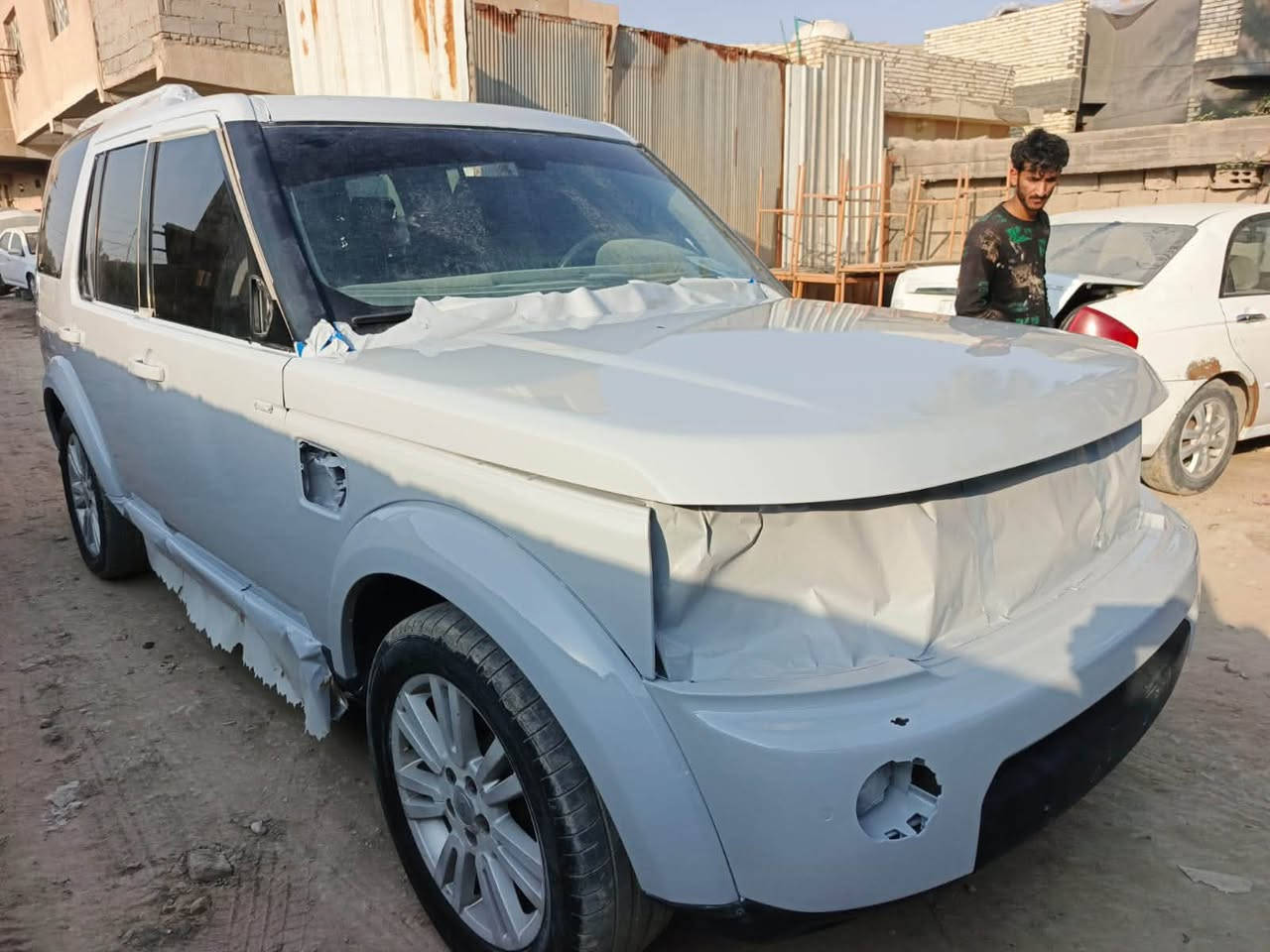 سلام عليكم
للبيع او مراوس LR4 2010 مكينه وكير لكزز صبغ عام تغيير لون سموك رقم بغداد صدامي مكينه خير من الله تبريد ثلج جكات محوره لوي لاندكروز سياره ناصبه وترايها حلوو 

للاستفسار اكثر ***********
