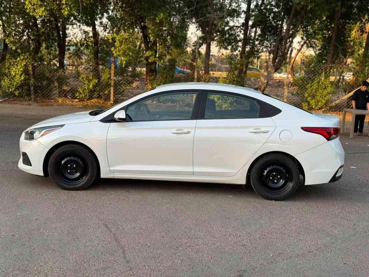 هونداي اكسنت 2019 وارد امريكي 
بيهه صبغ جاملغ وباب فقط
وبدون دواخل 
مواصفاتها 
شاشه كبيره 
كامره دواره
تحكمات ستيرن جهتين 
ويل كب 
تخم تاير جديد 
محرك 1600 
تبريد ثلج
نظام اي بي اس
نظام ايكو اقتصادي بانزين
السياره جديده
السياره رقم بغداد وباسمي 
السعر 110
للاستفسار ***********

