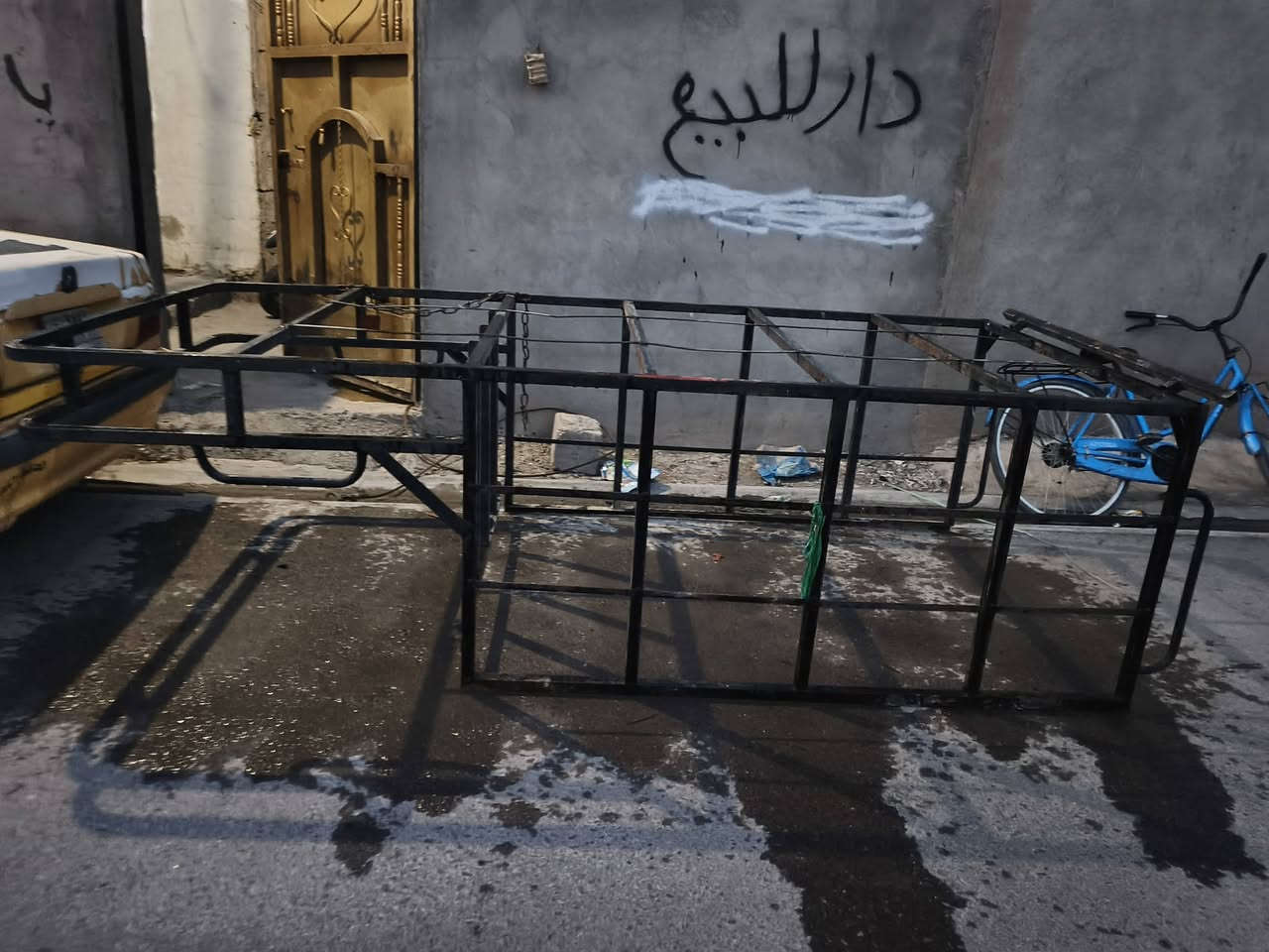 اسلام عليكم شباب محجر صقر أبو لفره تفصال للبيع بغداد المعامل الباويه ***********
