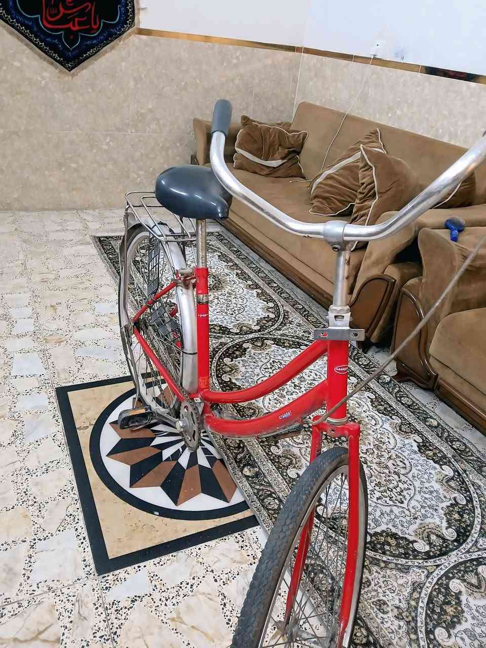 السلام عليكم  عندي باسكل للبيع
حجمة 26 مكاني بغداد الزعفرانيه الاربع شوارع الرقم *********** السعر ٦٠ بي مجال
