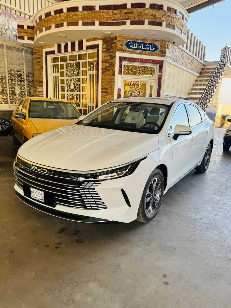 بي واي دي دستروير 2025
مكفولة زيرووو

🤍 اللون: أبيض
✨ نظافة عالية جداً 

🪪 تترقم بغداد
⚡ محرك 1500 هايبرد

🔋 3 أنظمة: شحن ذاتي + هايبرد + شحن خارجي
🔹 مقاعد جلد أبيض رياضية 

🔹 لايت داينمك عالي وناصي أوتو
🔹 شاشة كبيرة قلابة 
🔹 كامرة خلفية دوارة
🔹 بكلايت LED

🔹 بصمة + كارت
🔹 هاندر بريك بصمة + أوتو هولد
🔹 كيجات شاشة🔹 LED أوتو + LED صباحي 
🔹 تبريد قطعتين

🔹 10 إيرباك 🛡️
🔹كير ماوس 
ملحقات وشاحن كاملة 
💯 السيارة جاهزة ونظيفة جداً
..

العنوان بغداد 
معارض النهضة الفرع الثاني ❤️‍🔥
للاستفسار اكثر ***********
