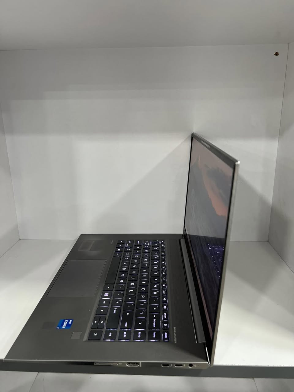HP زدبوك G8 • شاشة 4K • i7-11800H