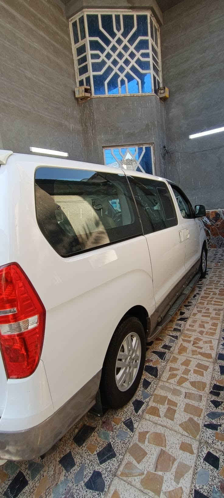 السلام عليكم ستاكس للبيع مديل 15 توه شاديله كير  ومكينه سبلاين 12 قبق اسود منضومه تبريد كمبريسر جكساره تخم تايرات   سياره جاهزه  مكفوله كفاله عامه رايدينه ب200   باقي تفاصيل انتصل ع هاذ رقم *********** مكلف بنشر
