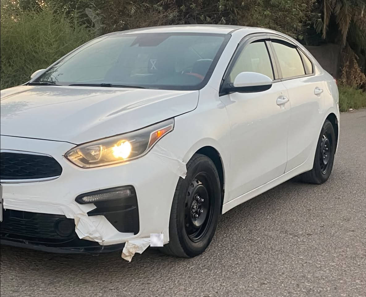 للبيع كيا فورتي 2019 وارد امريكي حادث جاملغ وربع البنيد فقط 
محرك 2000ودش الباقي كفاله جاهزة كير محرك حدادية تخم تاير تبريد ثلج مانقصها برغي كالت جناي رقم شمالي
 السعر١٠٠
***********
