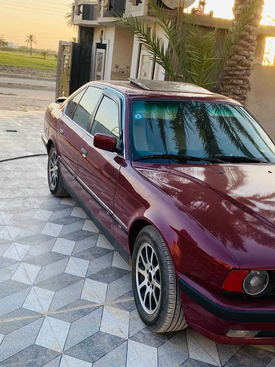 بيم ام دبليو لبيع نضيفه كلش
كله ع بلاد سياره بااسمي تحويل مباشر

سعر 45 بيهه مجال لطيبين 

***********

