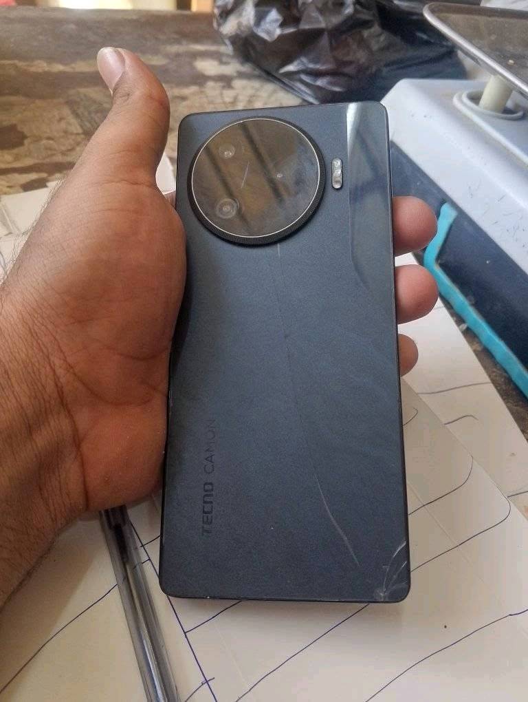 تكنو كامون 30 برو 5G
الجهاز يخبل بيه بس فطر بشاشه وبل ظهر ذاكره 256/12
جهاز معروفه موصفات 
للبيع او المراوس 
المكان بابل قضاء القاسم 
***********