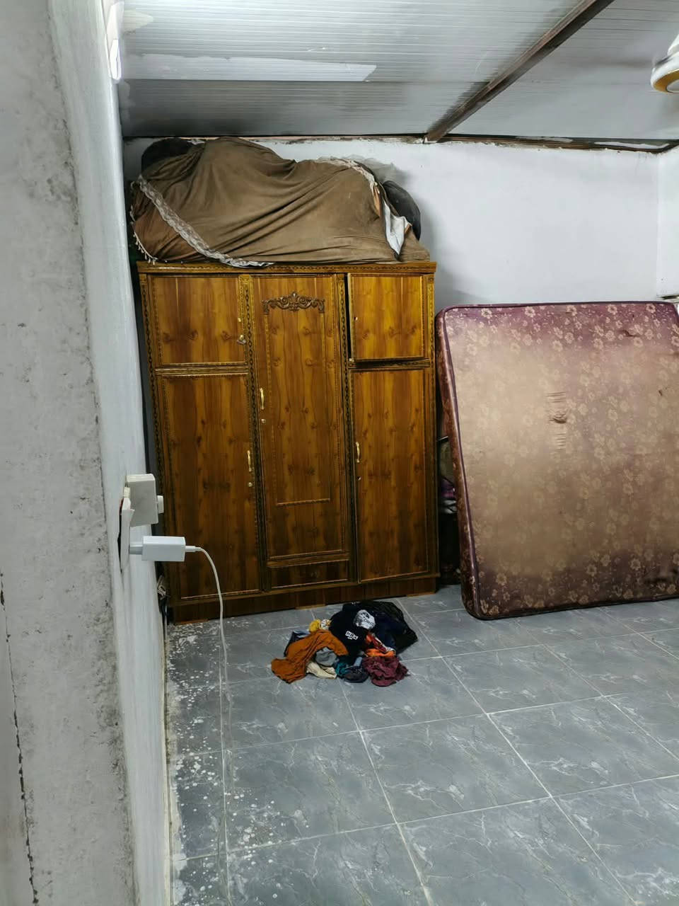 بيت للبيع • حي البساتين • ١٢٠م
