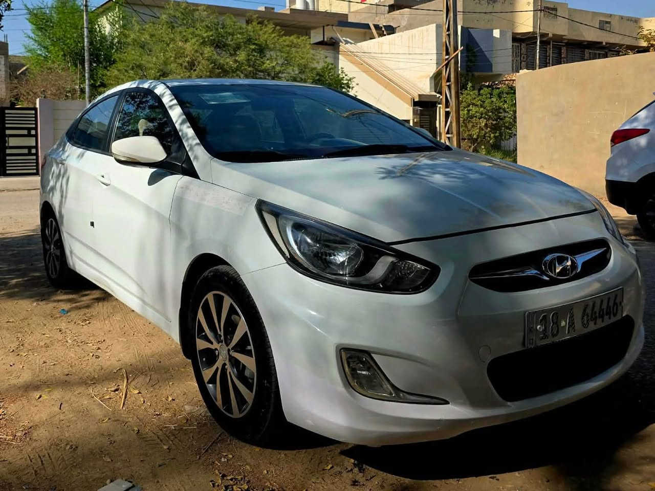 للبيع Hyundai Accent
هونداي اكسنت 2014 بحالة الوكالة + السونار مرفق مع الصور

رقم بابل الدولي الجديد مميز جداً مع سنوية وهزة جديدة 

السيارة بدون صبغ بدون ضرر بدون تبديل

بدون بارد بدون فتح بدون حالوب

حتى الدعاميات بلاديات

(ما بيه سنتمتر بارد او صبغ) كفالة مطلقة

السيارة فول عدا الفتحة 

مكينة 1600 دوش تنفس طبيعي

كير AT

خمسة وكل كب

شاشة + كامرة 

اربعه دسك

ABS   

نظام ال ECO

سويج شخاطة

اشاير بالمري    

تحكم استيرن جهتين

محرك + كير وضع البلاد والشركة بدون فتح 

الحدادية بدون نقص برغي 

كهربائيات وضع الشركة ما ملومسات

تبريد ثلج ثلج 🧊 🧊 

تدفئة شغالة 

السيارة مابيه شي مو شغال ولا نقص برغي واحد

داخل وخارج وضع شركة

مع السيارة سبير + سويج احتياط  +عدة الشركة كاملة 

السعر 102 قفل قفل

مكاني بابل الحله

للاستفسار الاتصال على الرقم 

‏***********
