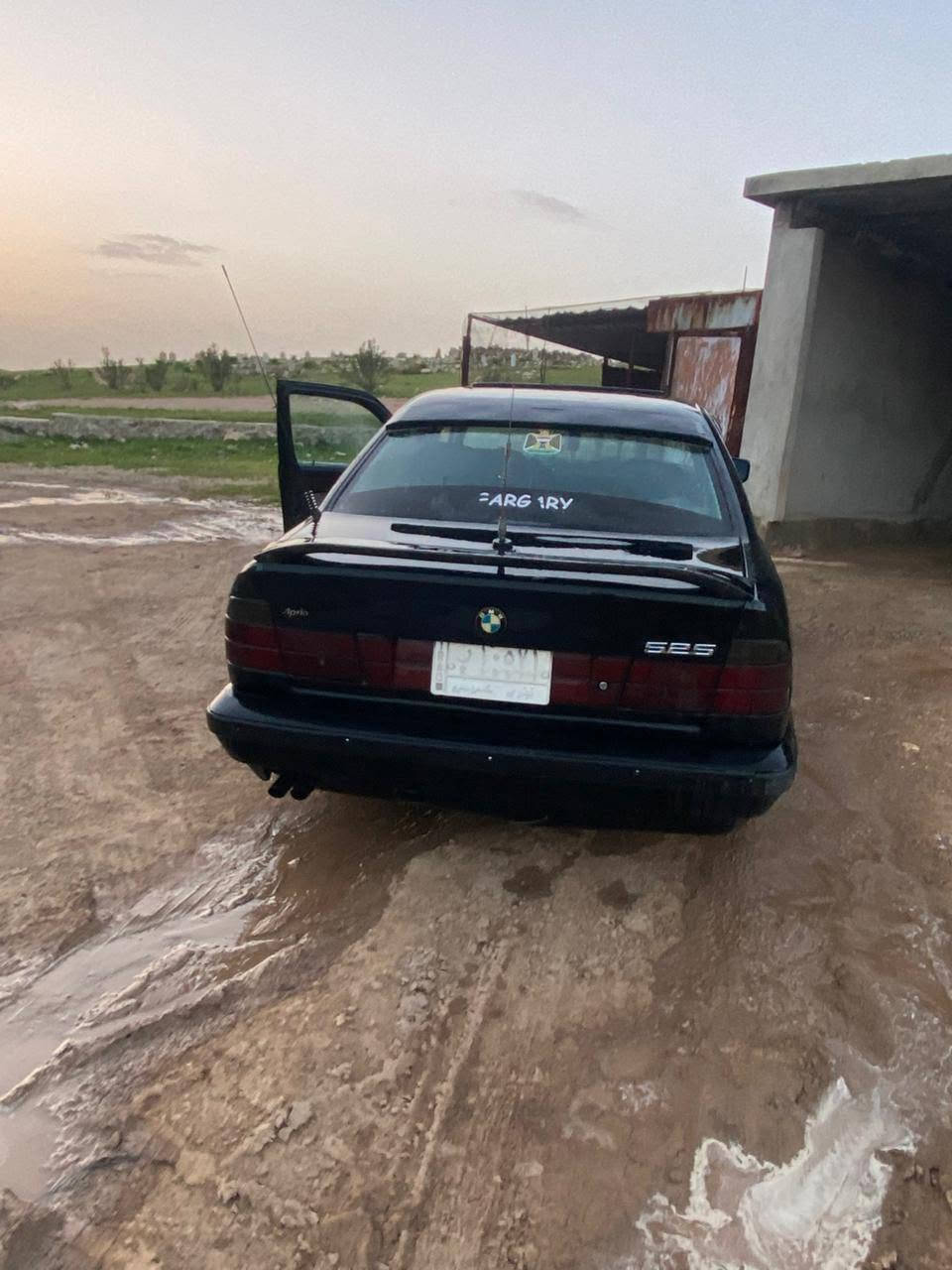 بيم ٥٢٥ موديل ٩١ رقم نينوى ألماني سنويه عظم  شرط الوكاله والتحويل
مصبوغ جمالي  محرك كبس  سياره فوك كير تومنتيك

سلايت جامات كهربائي  داخل نضيف شاشه ايباد تبريد ثلج ❄️ 
سعرها ٥٥ الشراي يتصل
*********** كورك
*********** زين
مكان السياره ناحيه زمار 📍
