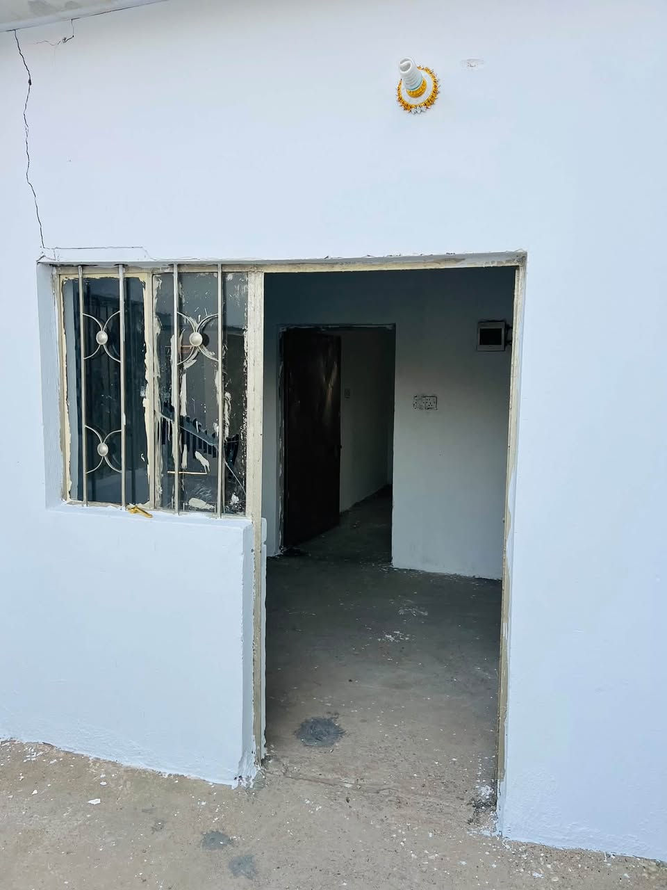 الخماس • قرب محطة ابو كاظم • غرفتين