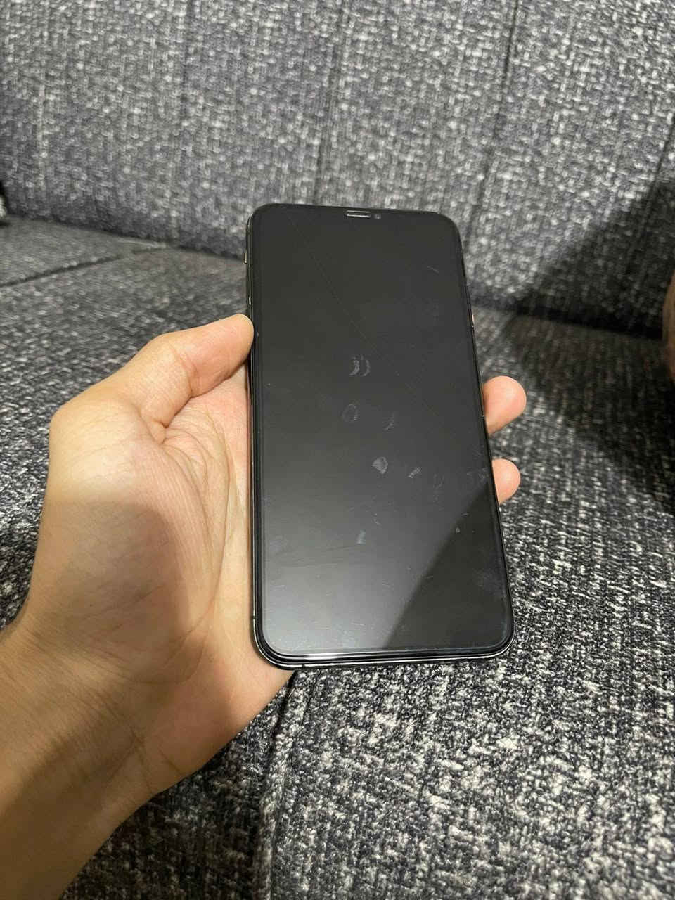 ذاكره 256
بطاريه 100مستبدله نوعيه زينه 
شاشه بلاديه 
جهاز ما بيه اي خلل ولا اي شكال فقط الضهر مكسور جهاز بيه لزكه مال تلفون مفطوره من تجي وتكلب اشلع الك الزلكه وذا لكيت شخط واحد بل شاشه انزلك منه كد ما تريد 
+فيس ايدي ما يشتغل 
سعره 150وبيه مجال حك الجيه 
مكاني بغداد الشعب حي البساتين 
رقم الهاتف ***********
