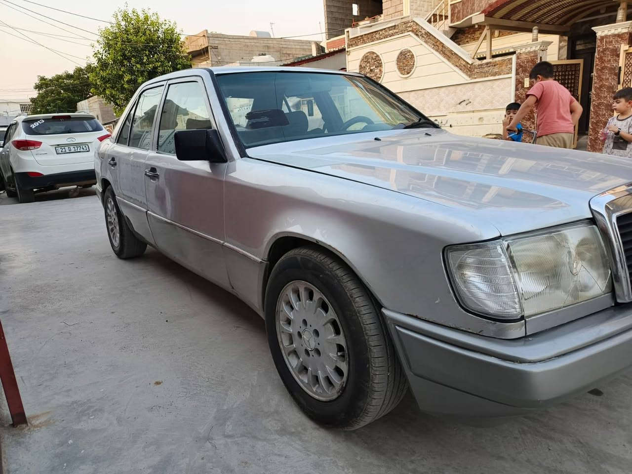 مرسيدس دب • ١٩٩٢ • رقم اربيل