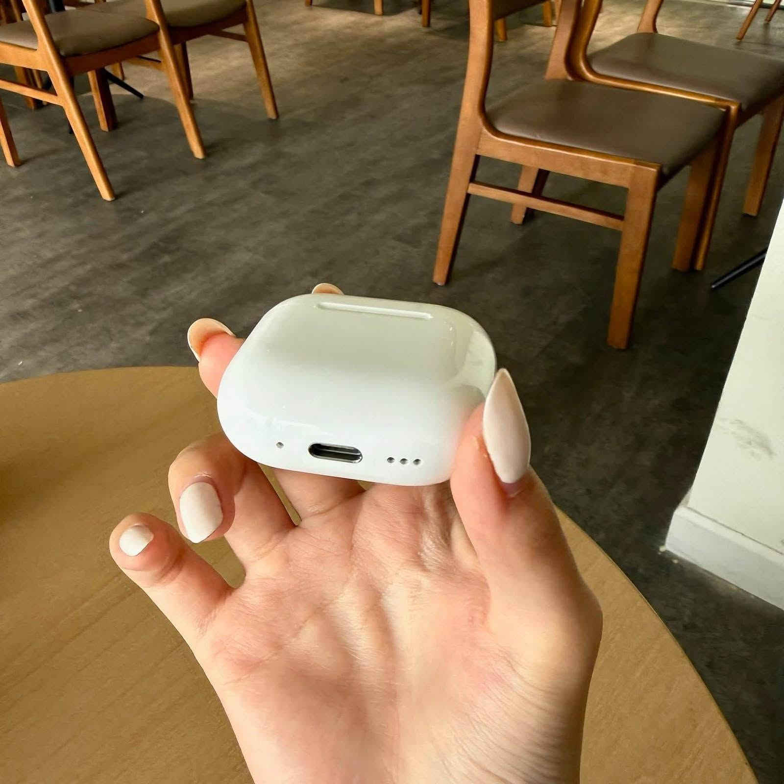 سماعات باله أمريكي Air pods 4 ANC الحديث
الباله الاصلي  باله أمريكي ، باله مستعمل بس كلش نظيف وياه حافظة جلد مع كيبل كتان  ما مفتوح ولا مصلح بطارية قوية صوت قوي  بإمكانك تفحص قبل الدفع ، اصلي باله  سعره 20
 قفل قفل توصيل مجاني  نظافة 80% قطع محدودة للحجز واتس اب فقط ***********

