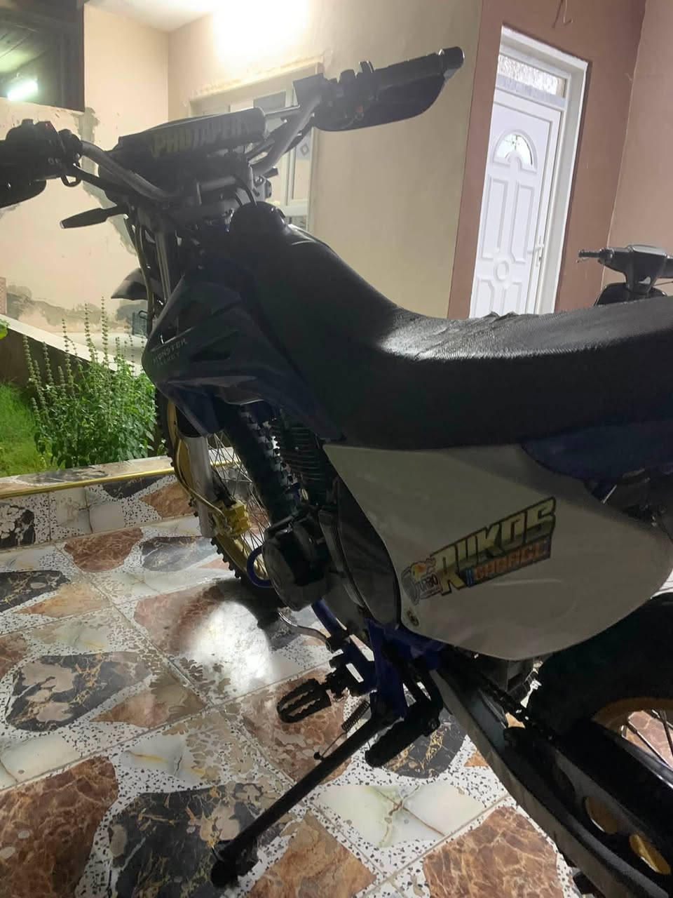قفاز كاويرا 2024البيع كهربائيات كالو شغالً نضافه فولً ماتصرف على ولا ربع سعر950او بي مجال  رقم ***********
