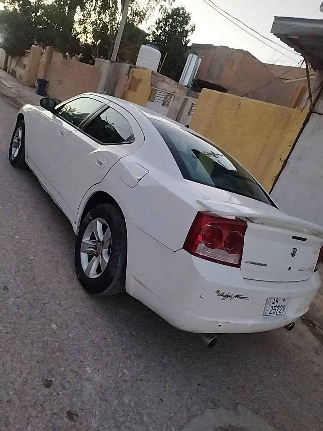 السعر 92بيه مجال.   استخدام شخصي مامشتغله عله خط 
سلام عليكم جارجر 2008بئسمي بيه مكانات صبغ خاليه من لمعجون بيه فقط شبر معجون 
كير مكينه اكسن تبريد فول 
حداديه 100/70 تخم تاير  منضومة زنون 
كفاله من لضربه ومن تعديل ومن لكص  فقط معجون شبر بيه 
عنوان بصره حيانيه  
رقم لهاتف ***********واتساب وشريحه
