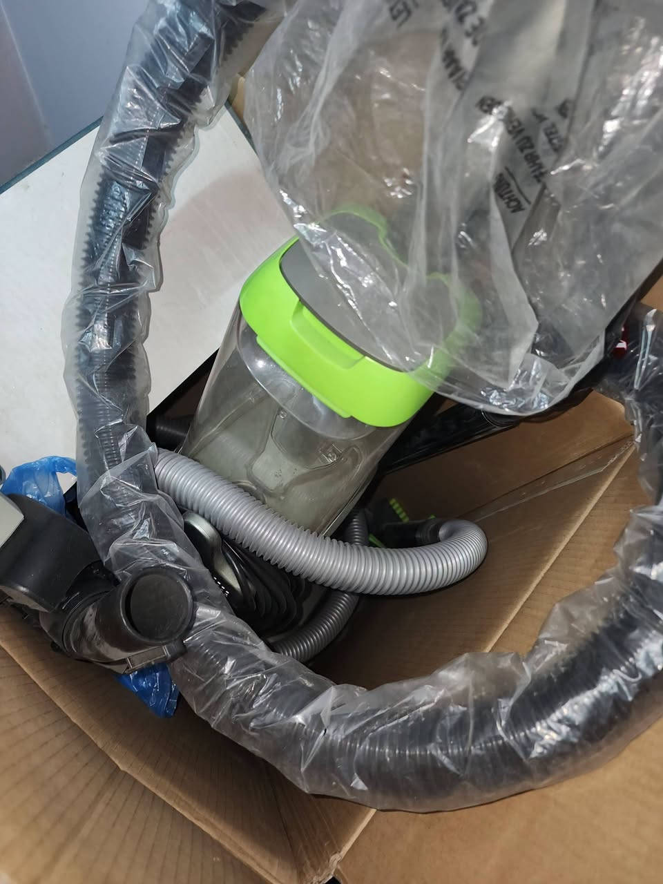 للبيع غسالة قنفات وزوالي ماركة امبيليوم الاصلية استخدام مره فقط مع كل ملحقاتها..المكان شارع فلسطين ويوجد توصيل لكل مكان ***********
