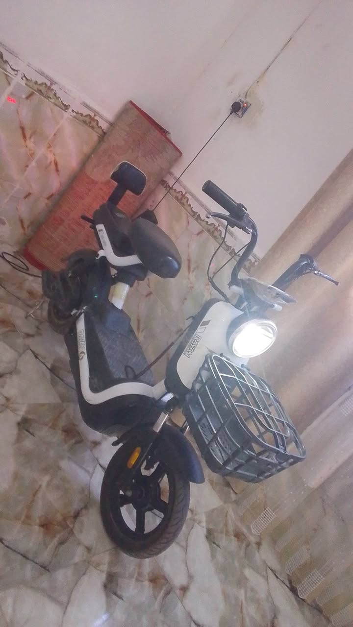 اتسلام عليكم دراجه البيع دراجه نضيفه وسريعه كهربائيات كلها شقاله سدخدام قليل السعر 290 الهاتف ***********                         واتساب فيس متواجد
