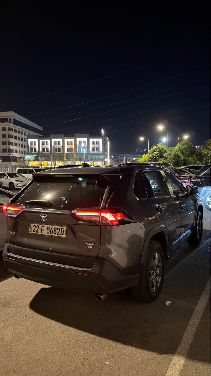 Toyota Rav 4 2023
🎖️ مواصفات XLE :
بصمة رادار دخول ذكي
بريك بصمة
دفع رباعي AWD
رادار امامي خلفي
والخ مواصفات ال XLE عدا الفتحة
🏎️ الممشى : 100 الف كم ( قابل للزيادة ) 
بدون صبغ بدون ايرباگ صور الحادث مُرفقة 
ملاحظة : بيها رصعات بالباب الخلفي سكن 
موضحة بالفديو .
مرقم اربيل الجديد 
سنوية باسمي تحويل مباشر ثاني يوم
📍 مكان السيارة : موصل ، اربيل 
📞 للأستفسار : *********** أربيل, العراق
