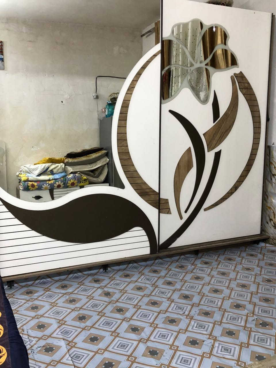 سلام عليكم غرفه تركي للبيع ٥قطع ٢٠٠بيها مجال ***********
