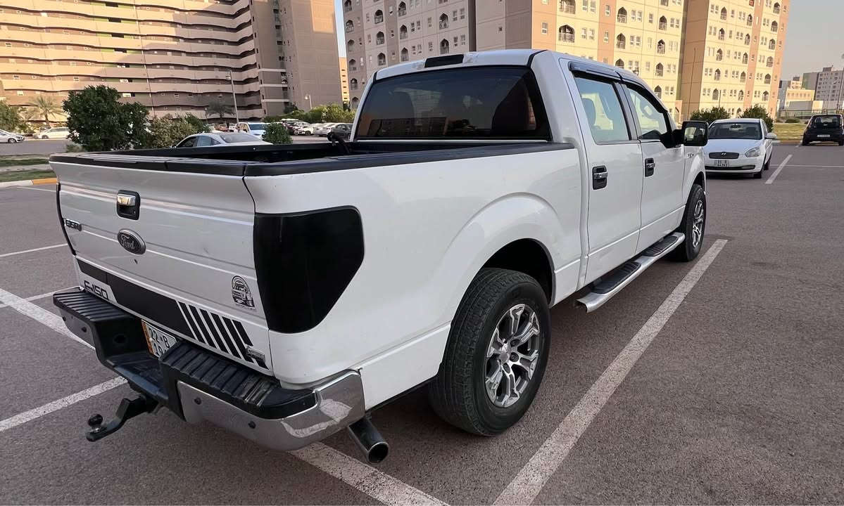 خليجي • ٨ سلندر ٥٠٠٠ • ٢٠١١