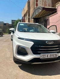 Jac js3   موديل : 24   الممشى : 8 الف كيلو   المواصفات : فتحة سقف ، بص...