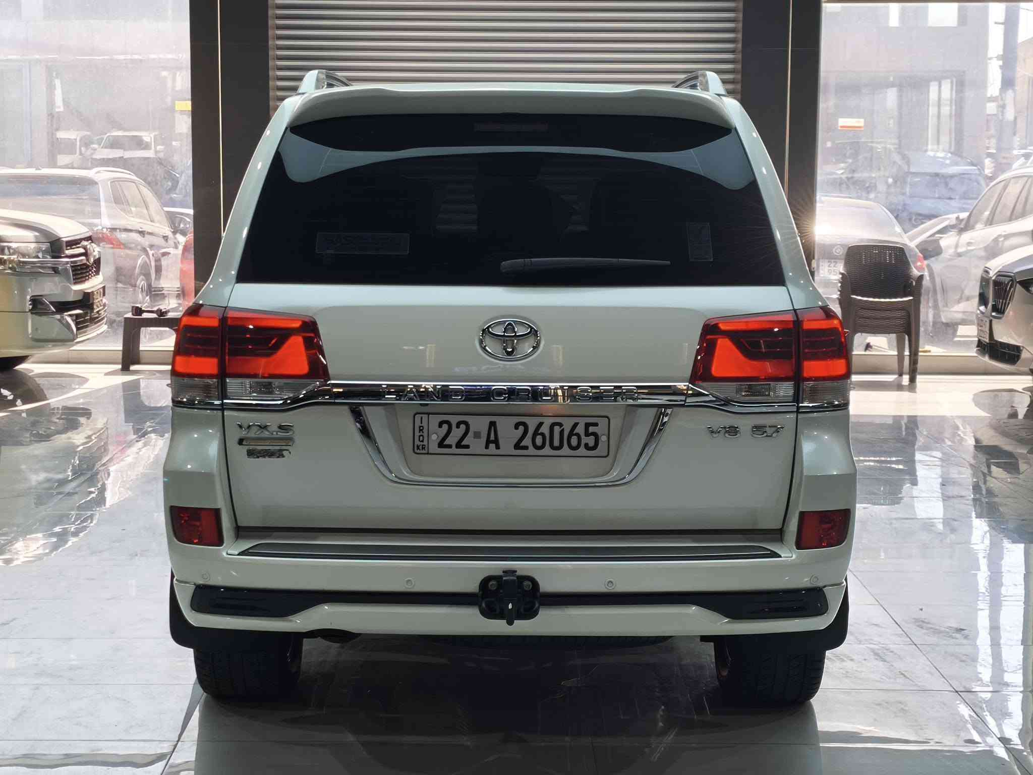 لاندكروزر 2016 VXS
لاندكروزر VXS 2016
ماشيه 81.000كم 
محرك V8 5.7
شركة سردار
فول مواصفات لكزس جك ورادار 
رقم اربيل فحص وهزه كله جديد
باسمي شرط تحويل ثاني يوم 
السعر 425 وبي مجال بسيط 
بيع فقط مااراوس
بيه 4 اماكن تعديل بارد 
العنوان اربيل 
***********
***********
