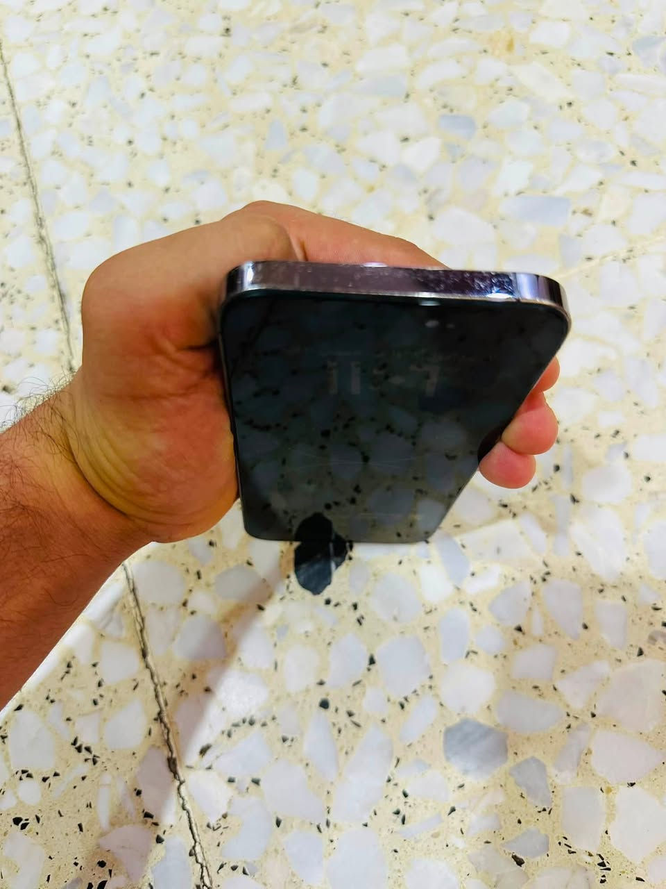 السلام عليكم للبيع آيفون ١٤ برو ماكس لون بنفسجي جهاز دبل خط  ( za ) ذاكره ٢٥٦ بطاريه ٧٩ نموذج m  جهاز نضافته ٨٥٪؜ مبدل شاشه و بطاريه و شاشه ٣ خيارات فيس إيدي شغال الباقي كله ابلادي و علفحص الجهاز كامرات صوت سماعه نت شحن كله شغال و علفحص  سعر الجهاز ٥٣٠ و بي مجال مكاني نجف الأشرف الرقم *********** اتصال أو واتساب

