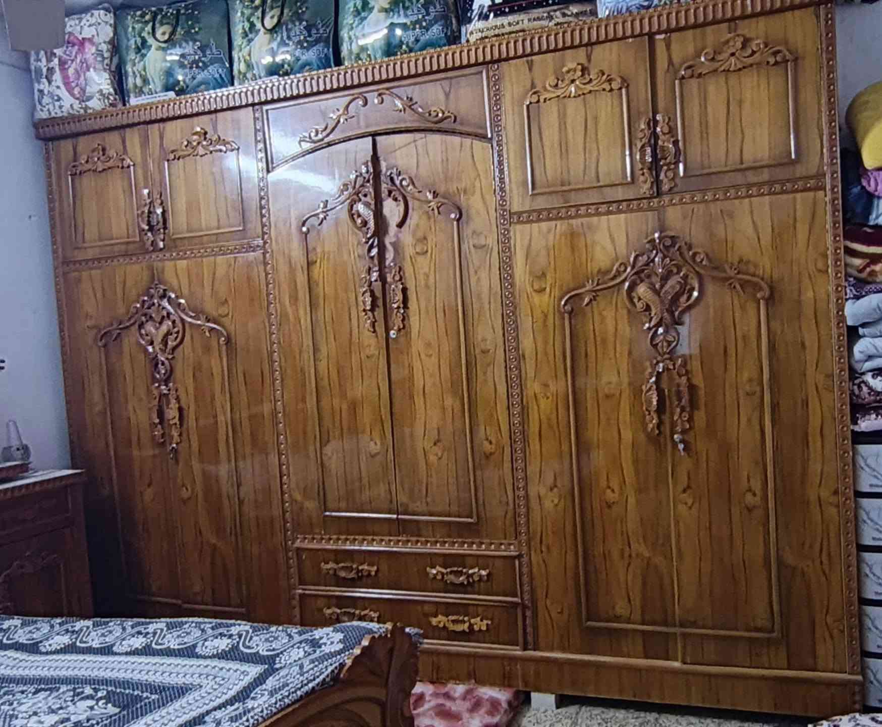 غرفه نوم • نضيفه • زاويه