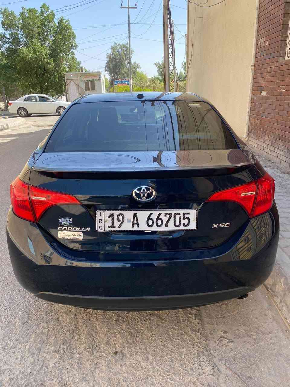 السلام عليكم
كورلا 2018 فئة XSE اعلى فئة
حادث امامي جاملغ وبنيد

المواصفات:
محرك 1.8 VVT
گير CVT
كشنات كهربائية
تدفئة كشنات
مري كهربائية
تحكمات سرعة
تحكمات ستيرن
فتحة بالسگف سلايد
شاشة لمس
نظام ملاحة وخرائط
تشغيل بصمة

عنواني كربلاء
السعر : 105$ وبيها مجال للشراي لان بيعة مستعجلة جدا
***********
