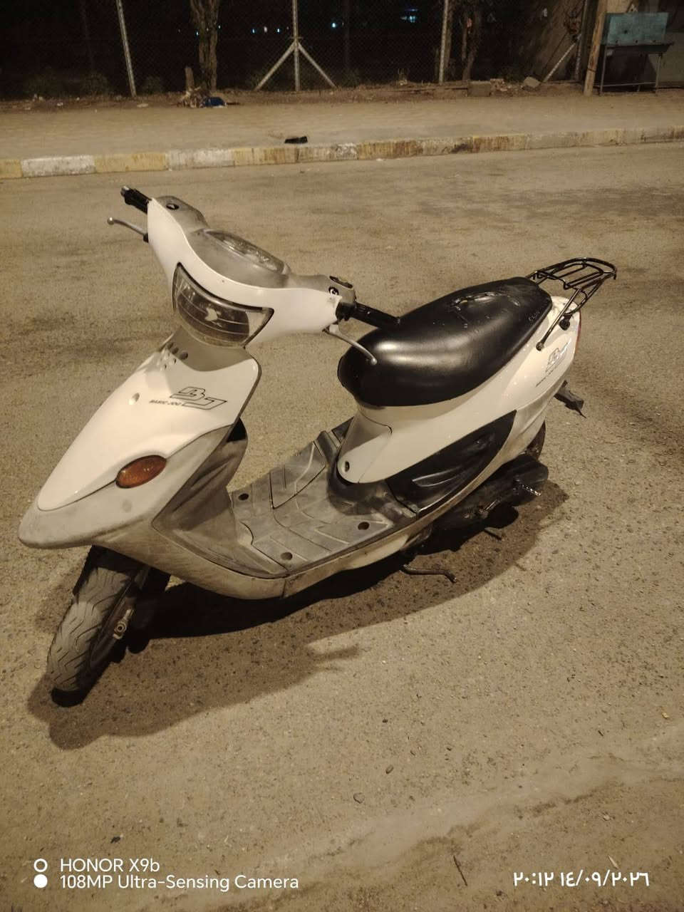 دراجه بيجي سلف هندر لايت اشاير هورن عداد سعره بانزين كله شغاله مانقصه اي شي مكينه تخبل شلعه ومشي وناعمه مكاني ناصريه مركز وهاذه رقمي *********** 

اول فتحه اله بوش وبستم 

سعره 275

نص مكتوب في الصور:
- HONOR X9b 108MP Ultra-Sensing Camera ٢٠:١٢ ١٤/٠٩/٢٠٢٦
- HONOR X9b
- 108MP Ultra-Sensing Camera
- ٢٠:١٢ ١٤/٠٩/٢٠٢٦
- O HONOR X9b
- ٢٠:١٣ ١٤/٠٩/٢٠٢٦