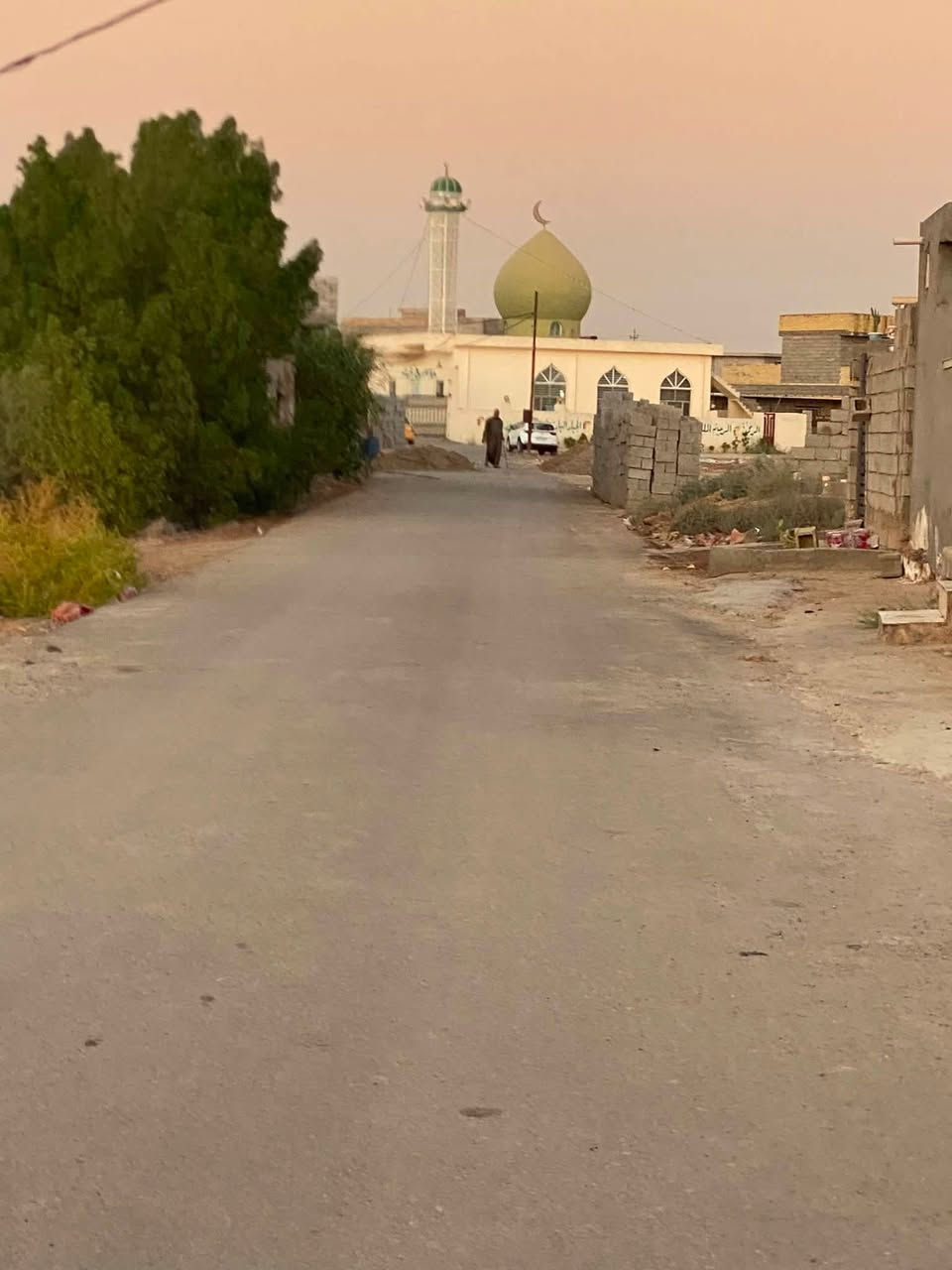 قطع اراضي للبيع 

المساحات المتوفره   ١٠٠ متر + ١٢٥ متر + ١٥٠ متر +٢٠٠ متر + ٢٥٠ متر + ٣٠٠ متر + ٤٠٠ متر 

العنوان  📍📍بغداد قضاء المدائن منطقه التصنيع تحديداً بالشهداء حي علي فاضل قرب جامع قباء 

جنس الارض زراعي ✅ 

الخدمات المتوفره   ماء + كهرباء + تبليط 

***********

للاستفسار اكثر خاص او الاتصال على الرقم

