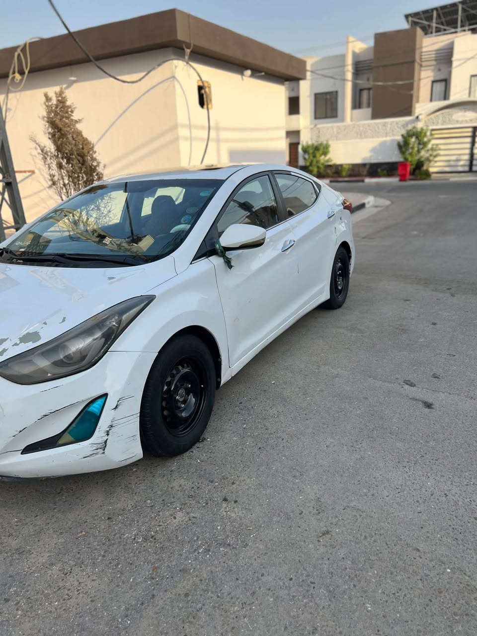 للبيع انترا 16خليجي ضرره 3قطع بدون دواخل السعر 100وبيه مجال كير مكينه ستوني شادهن بجيس تبريد شغال تدفه كهربائيات كامله سياره مال جناي تواصل موجود عل رقم ***********@إشارة
